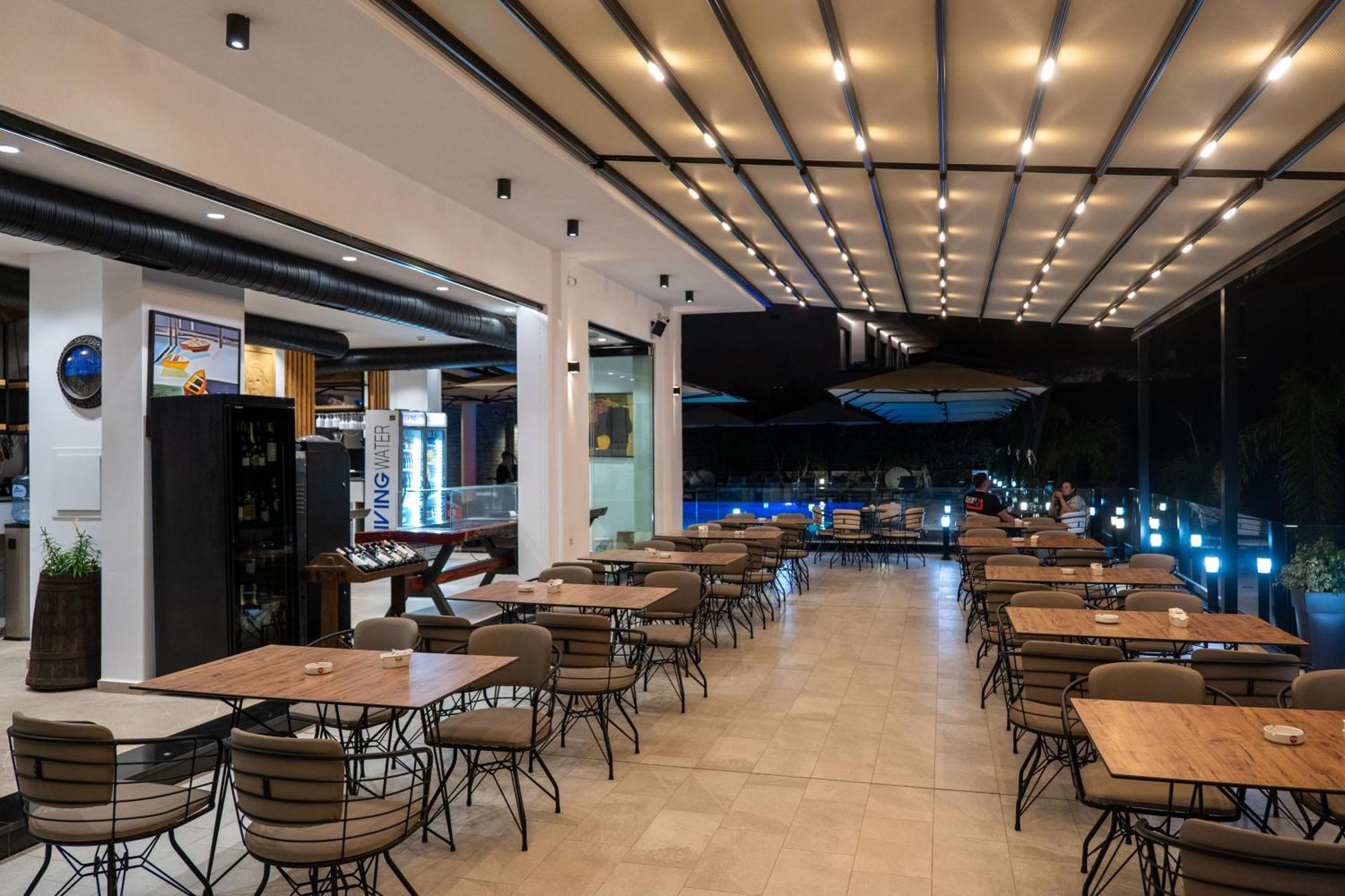 Art Hotel Saranda Zewnętrze zdjęcie